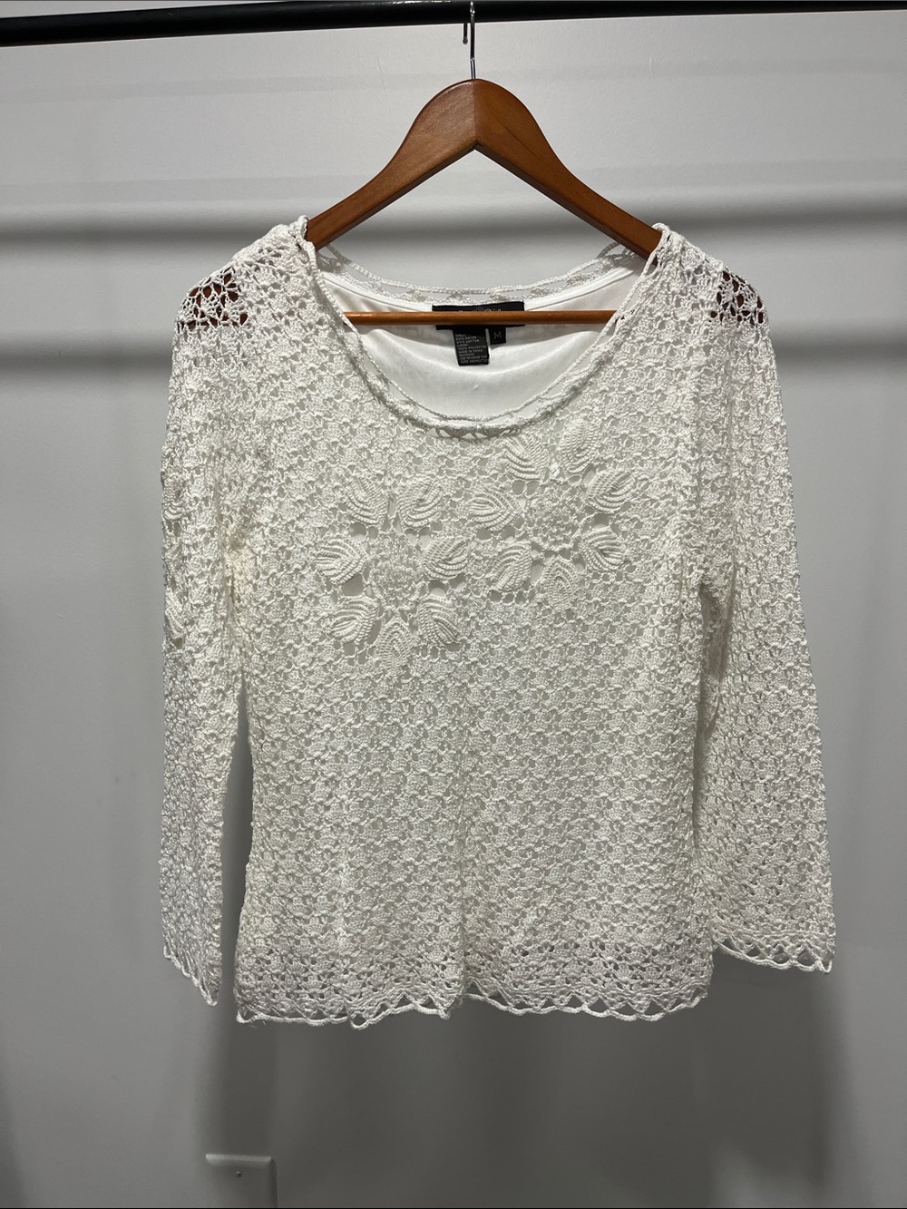 Peck & Peck Gorgeous White Crochet Lace Top